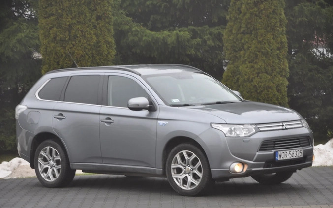 Mitsubishi Outlander cena 43900 przebieg: 381000, rok produkcji 2014 z Piotrków Kujawski małe 667